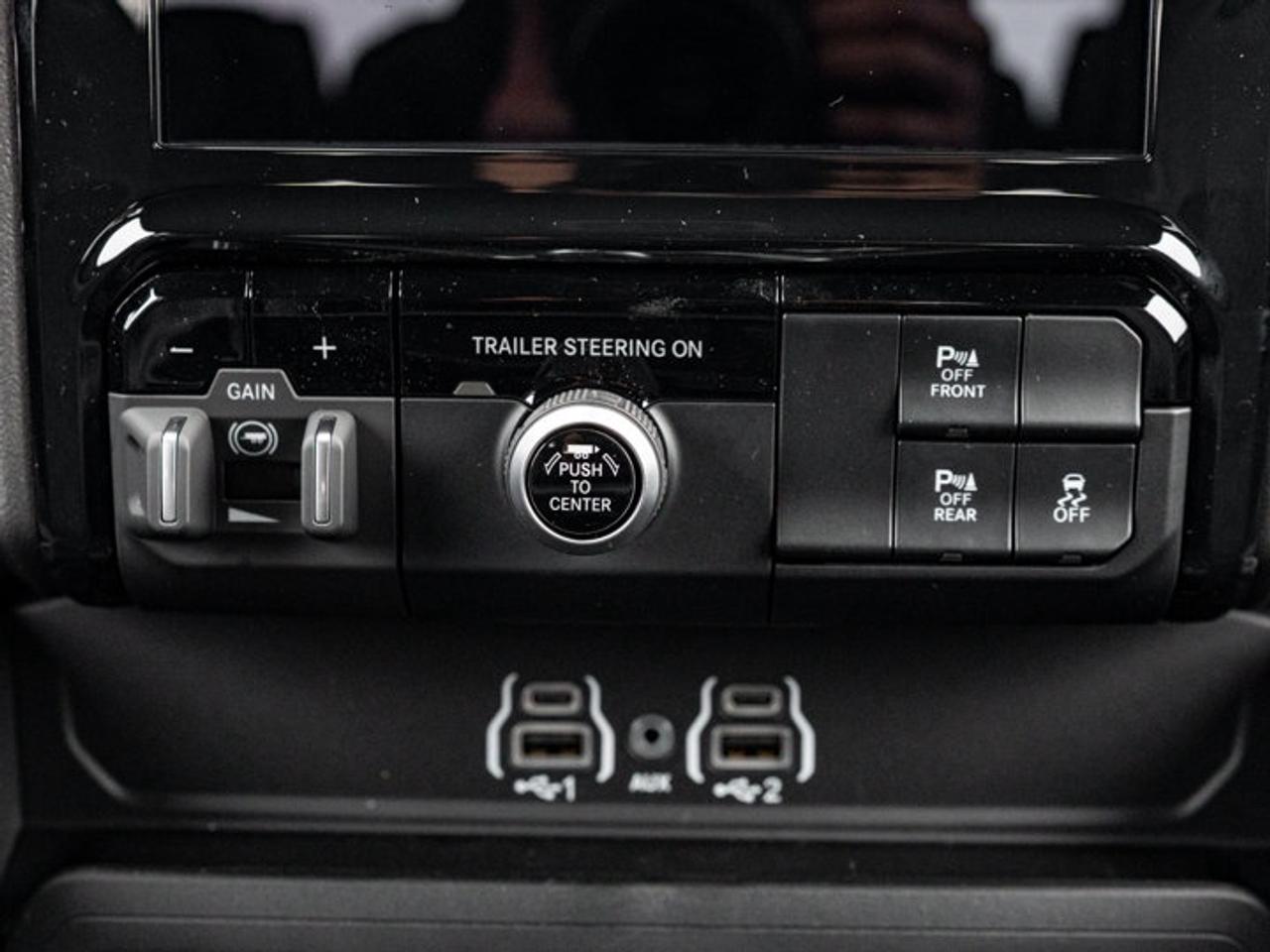 2027 RAM 1500 SPORT Photo