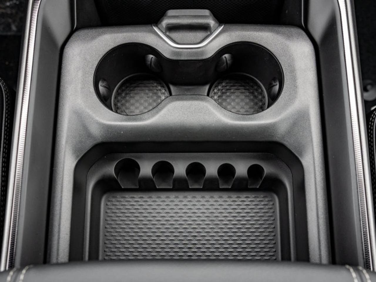 2027 RAM 1500 SPORT Photo