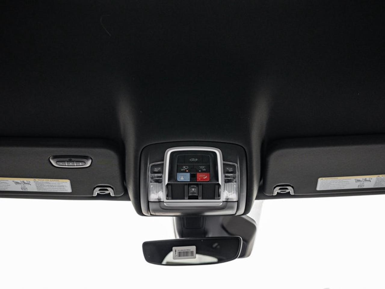 2027 RAM 1500 SPORT Photo