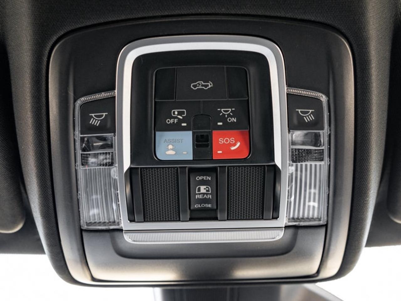 2027 RAM 1500 SPORT Photo