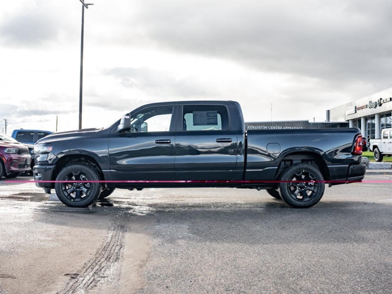 2027 RAM 1500 SPORT Photo4