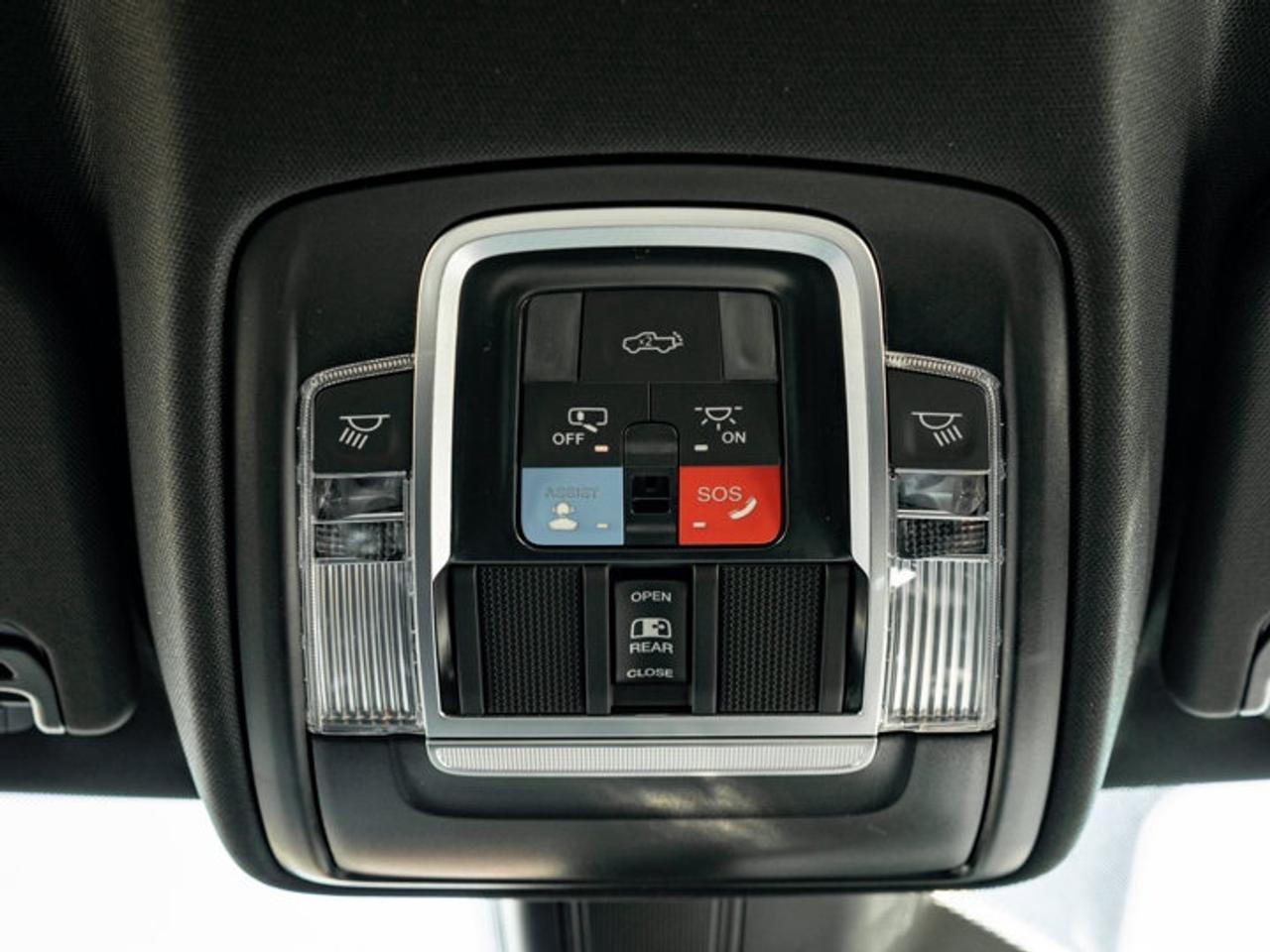 2027 RAM 1500 SPORT Photo