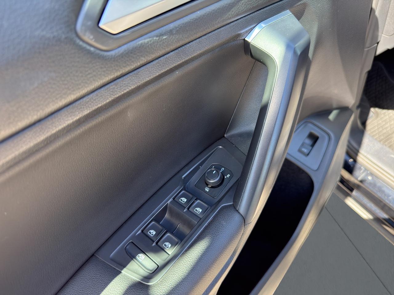 2021 Volkswagen Tiguan COMFORTLINE Photo