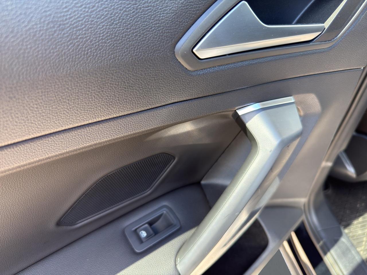 2021 Volkswagen Tiguan COMFORTLINE Photo