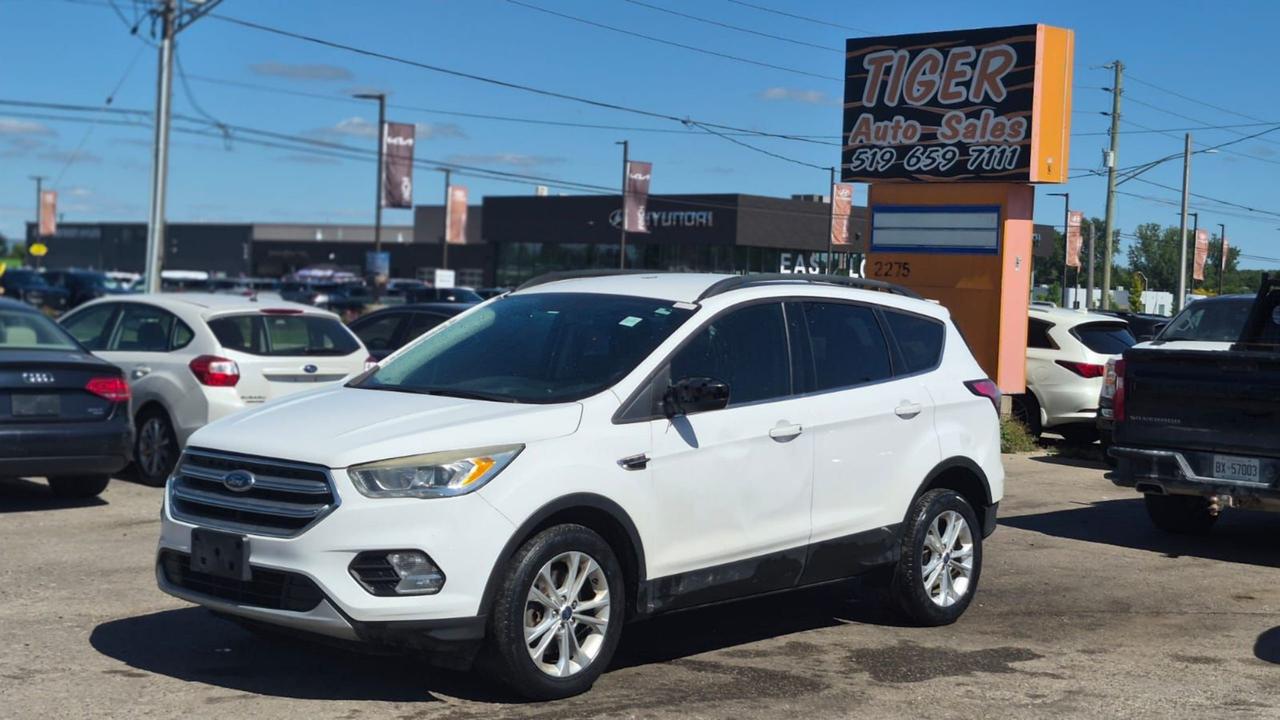 2017 Ford Escape SE, CAM, NAVI, 4 CYL, ALLOYS, AS IS SPECIAL - Photo #1