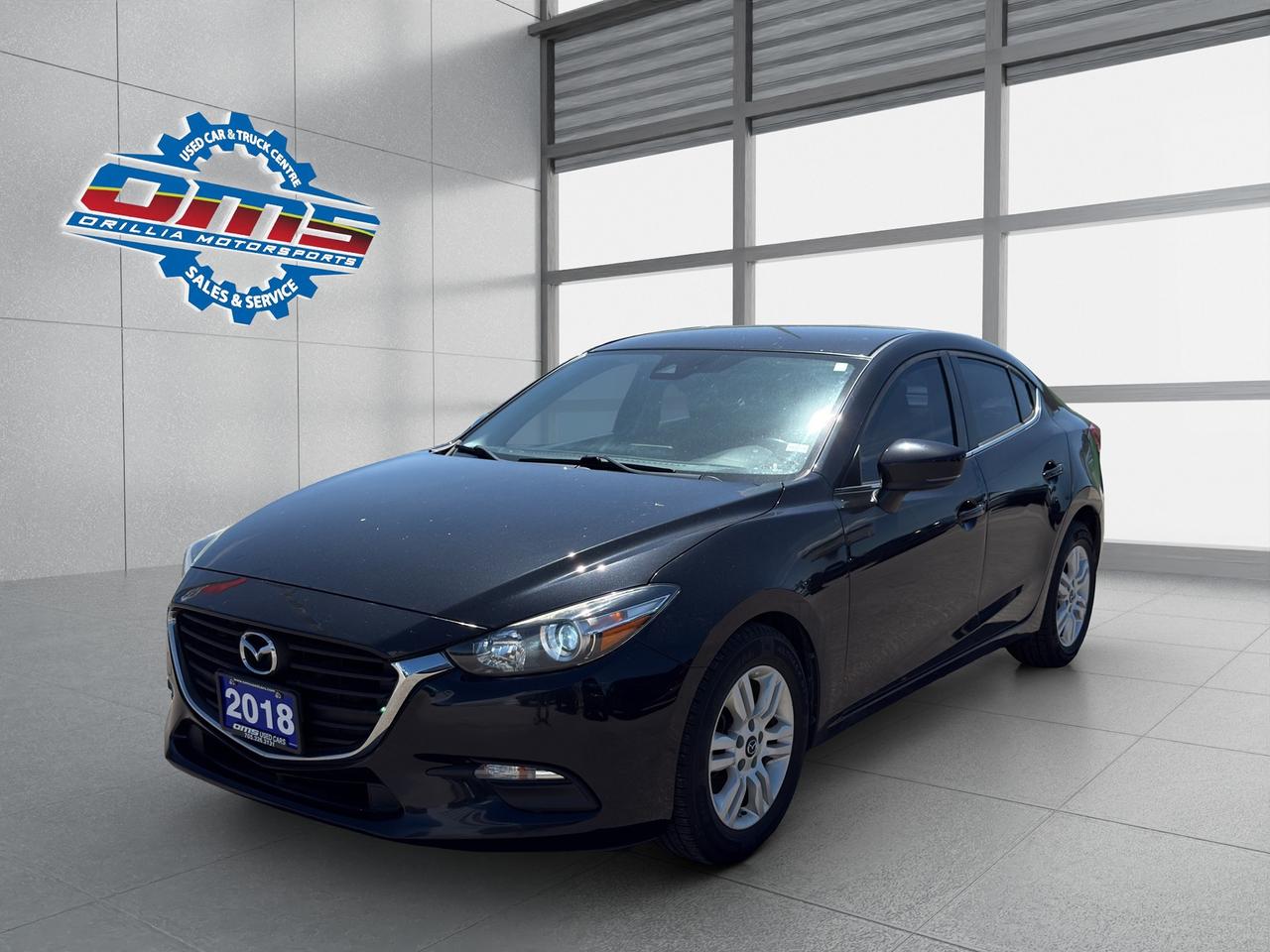 2018 Mazda MAZDA3 GS Photo1