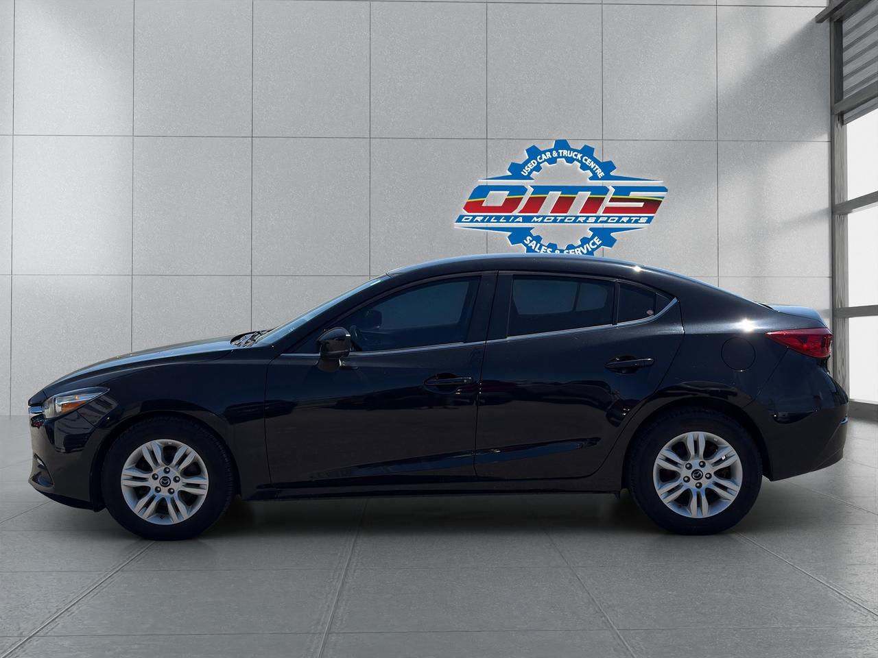2018 Mazda MAZDA3 GS Photo