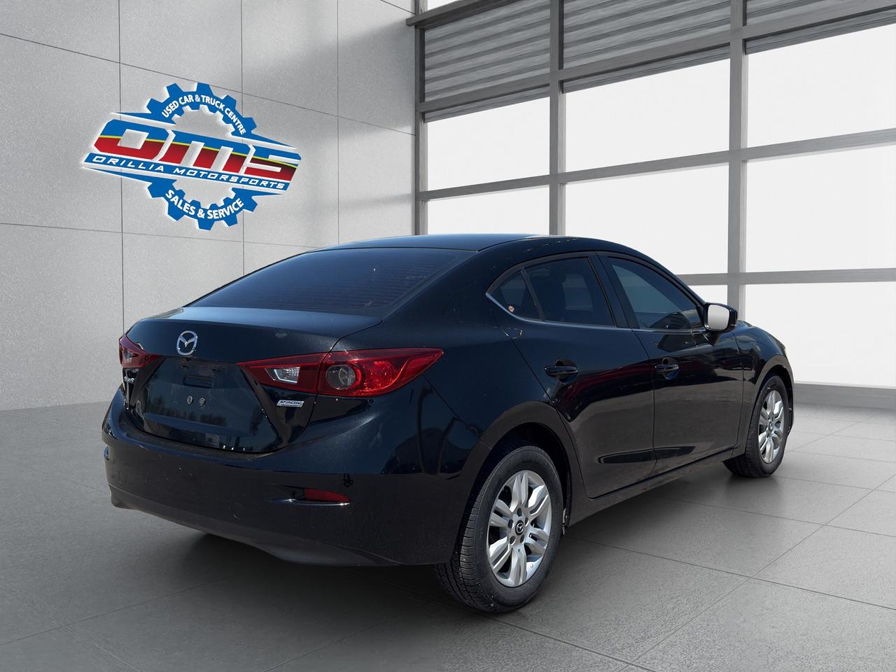 2018 Mazda MAZDA3 GS Photo