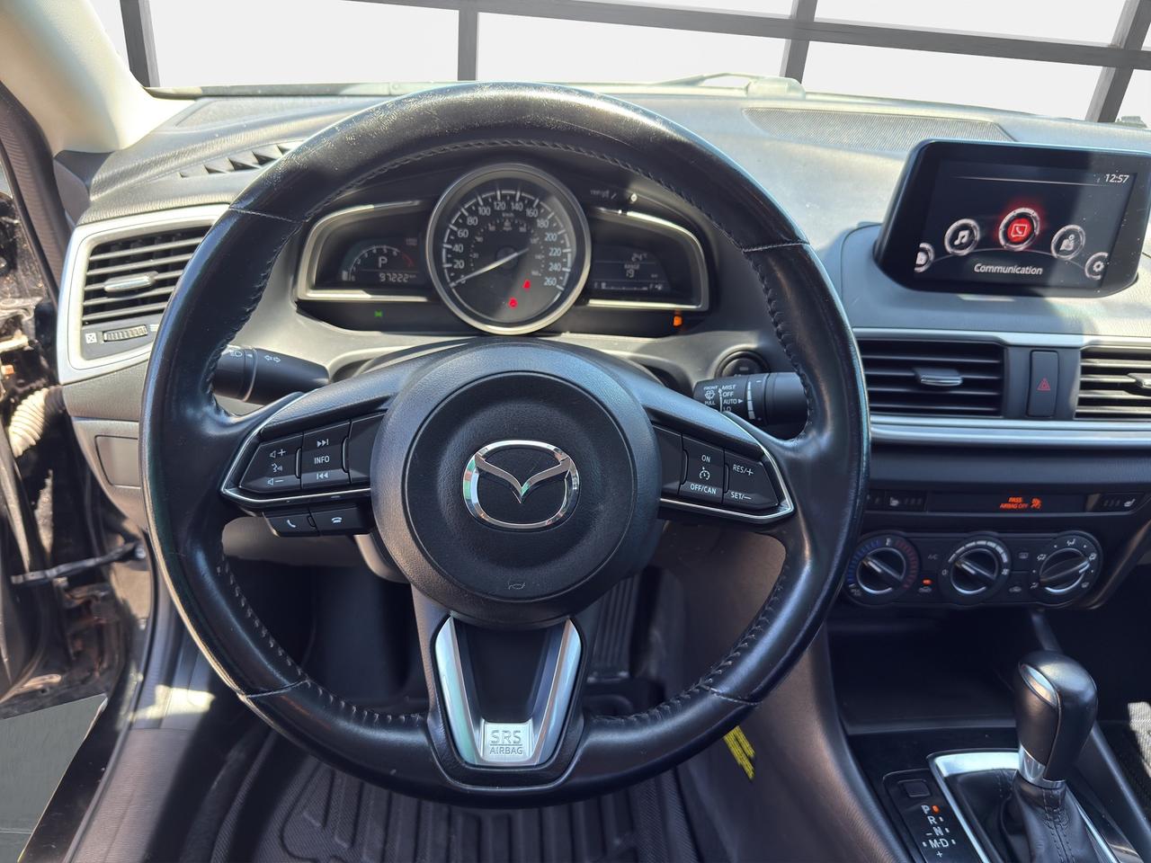 2018 Mazda MAZDA3 GS Photo
