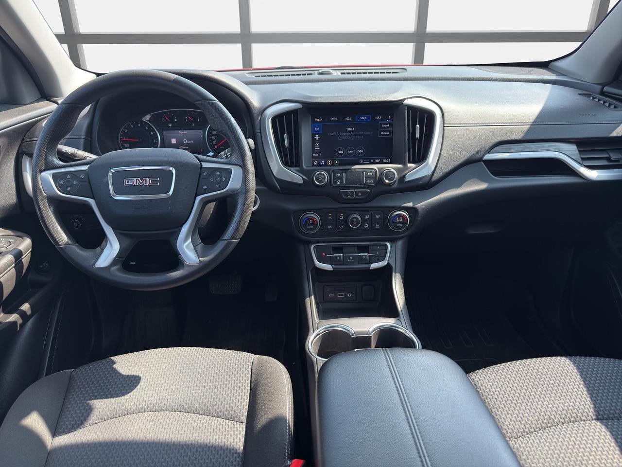 2023 GMC Terrain AWD 4DR SLE Photo