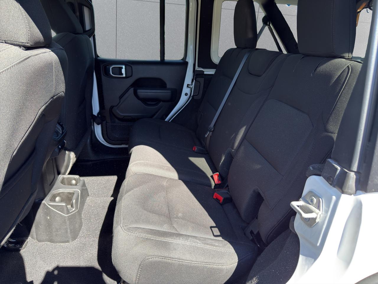 2023 Jeep Wrangler SPORT ALTITUDE 4 DOOR 4X4 Photo
