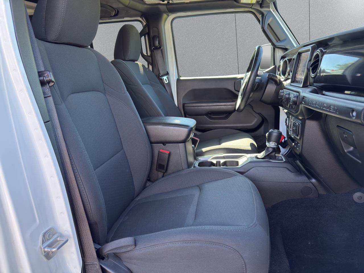 2023 Jeep Wrangler SPORT ALTITUDE 4 DOOR 4X4 Photo
