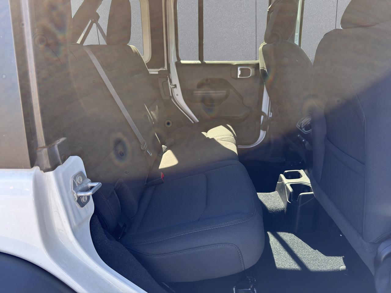2023 Jeep Wrangler SPORT ALTITUDE 4 DOOR 4X4 Photo