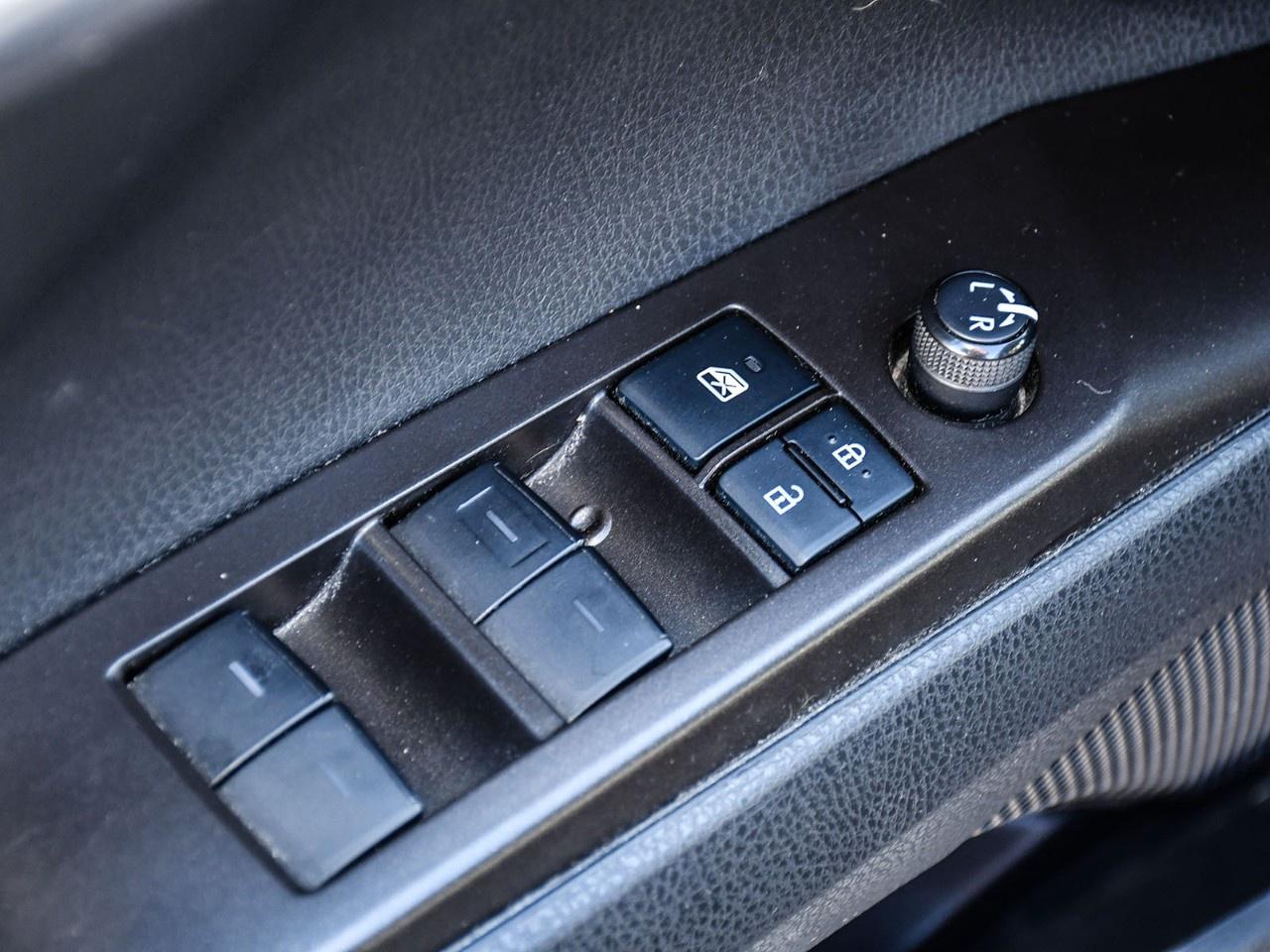 2021 Toyota Camry SE Auto Photo