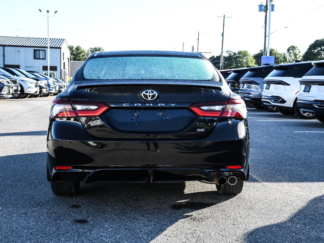 2021 Toyota Camry SE Auto Photo3