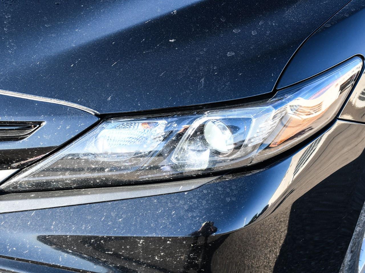 2021 Toyota Camry SE Auto Photo