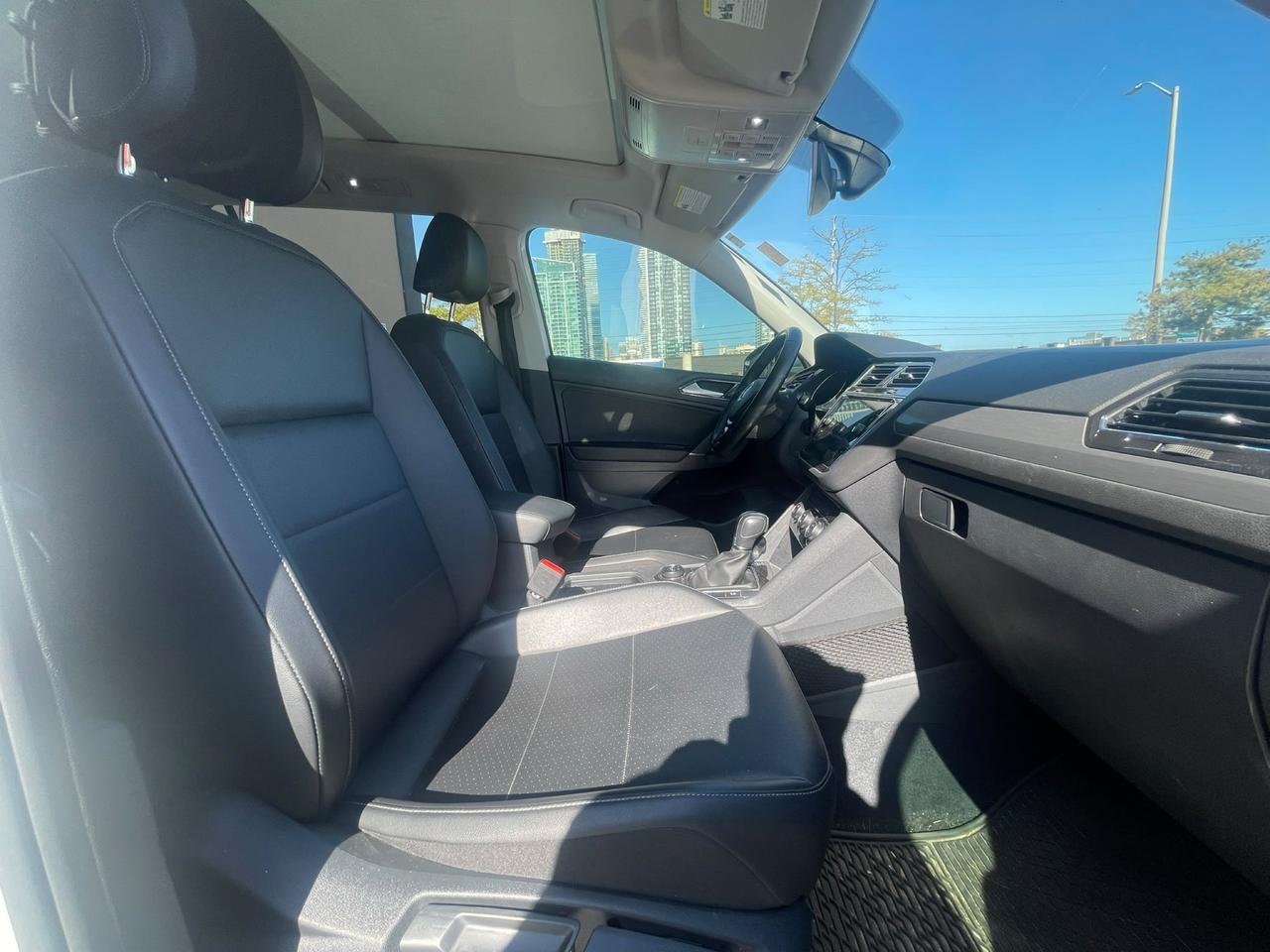 2018 Volkswagen Tiguan Comfortline| CLEAN CARFAX| NO CLAIMS| Photo