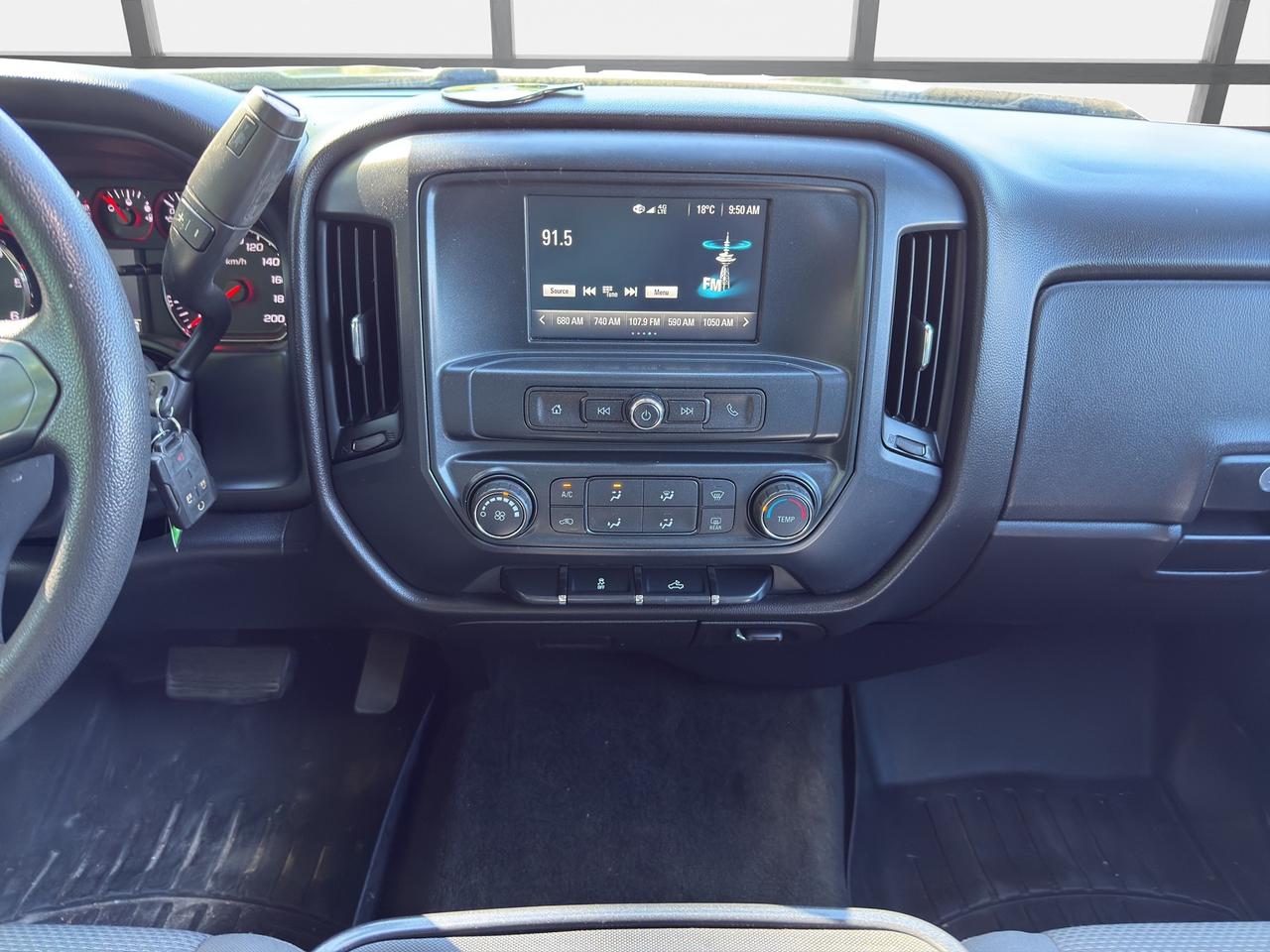 2018 Chevrolet Silverado 1500 4WD DOUBLE CAB 143.5" CUSTOM Photo