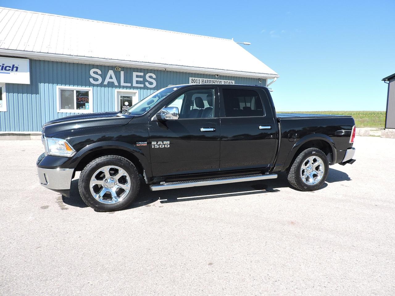 2017 RAM 1500 Laramie 5.7L Hemi 4X4 Leather Well Oiled Seats Six Photo