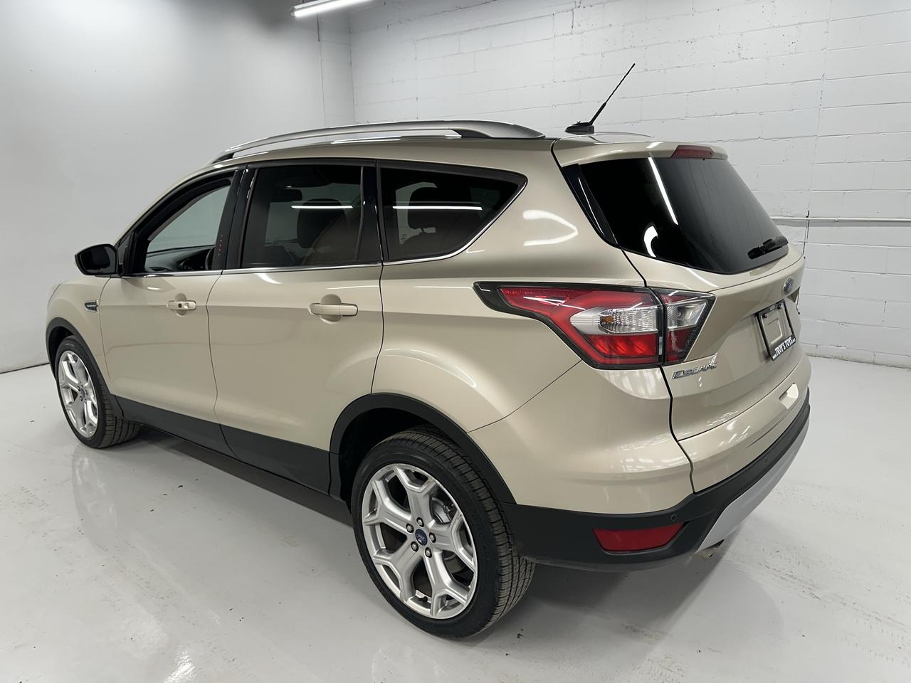 2017 Ford Escape 4WD 4DR TITANIUM Photo24