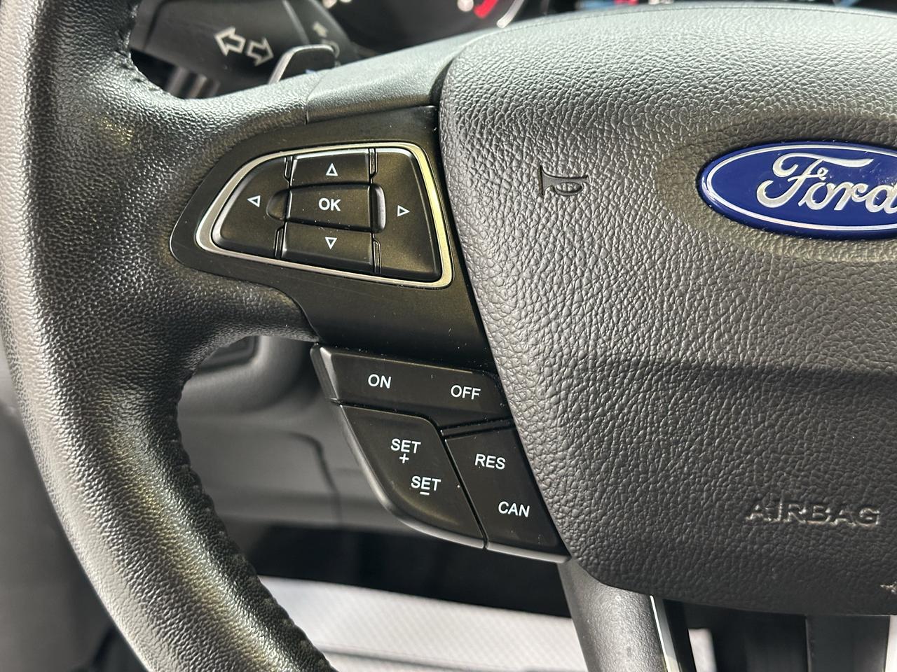2017 Ford Escape 4WD 4DR TITANIUM Photo35