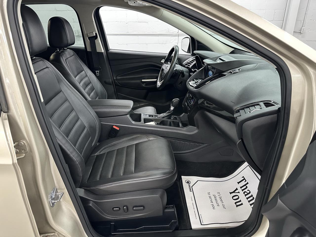 2017 Ford Escape 4WD 4DR TITANIUM Photo31