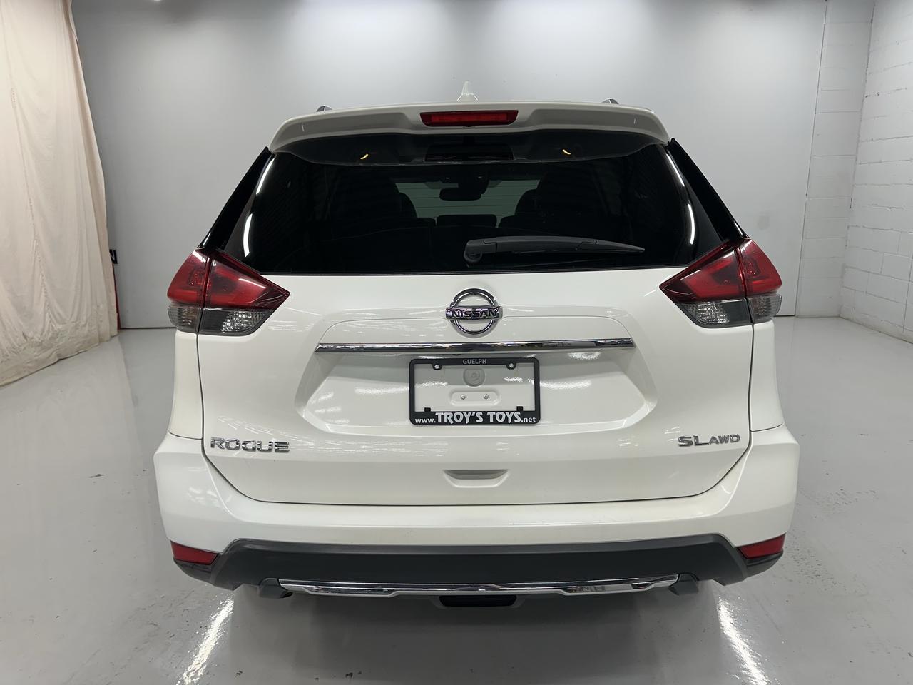 2018 Nissan Rogue AWD SL Photo26