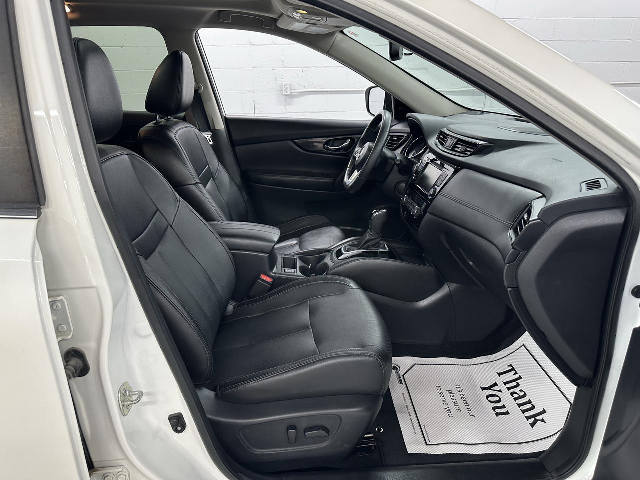 2018 Nissan Rogue AWD SL Photo32