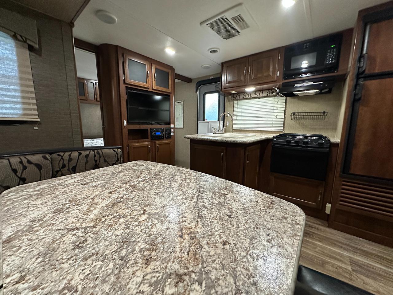 2016 Keystone RV Passport 2400BHWE 