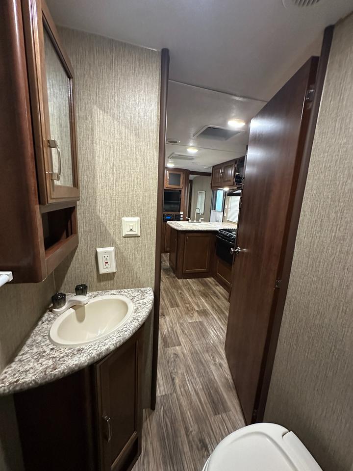 2016 Keystone RV Passport 2400BHWE 