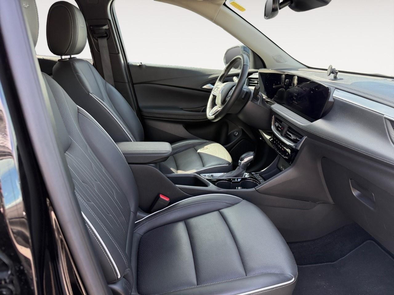 2024 Buick Encore GX Avenir AWD Photo
