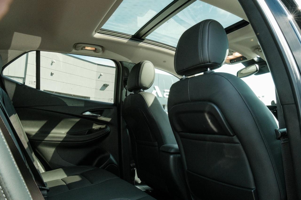 2024 Buick Encore GX Avenir AWD Photo