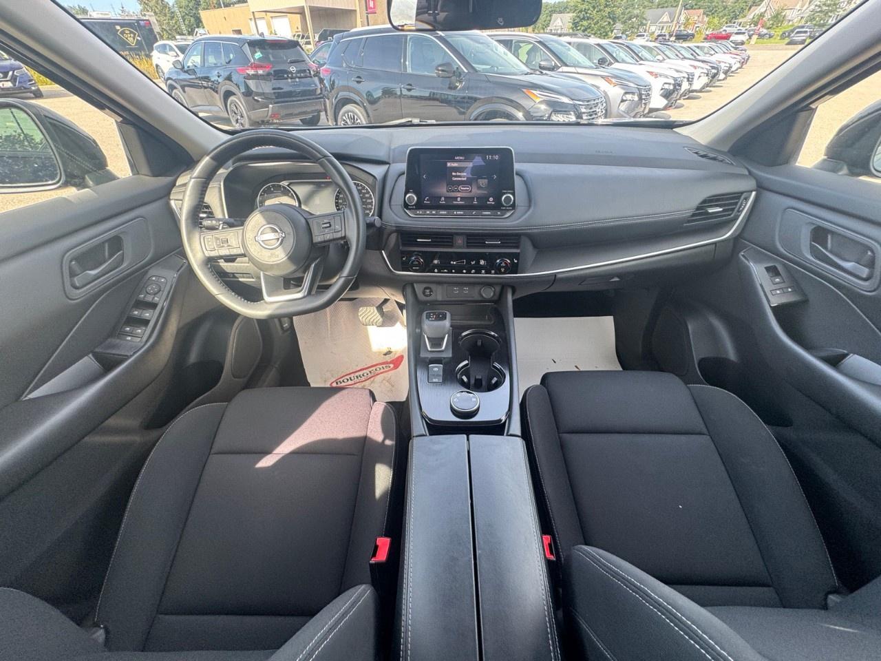 2024 Nissan Rogue AWD S Photo
