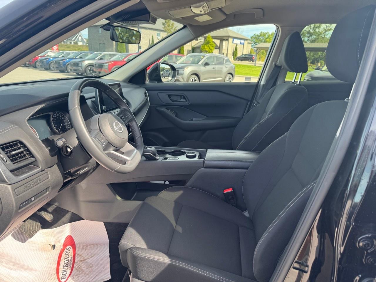 2024 Nissan Rogue AWD S Photo