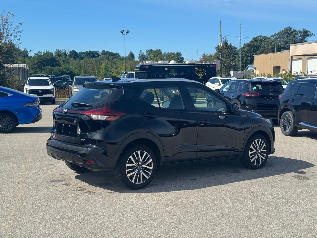 2024 Nissan Kicks SV FWD Photo
