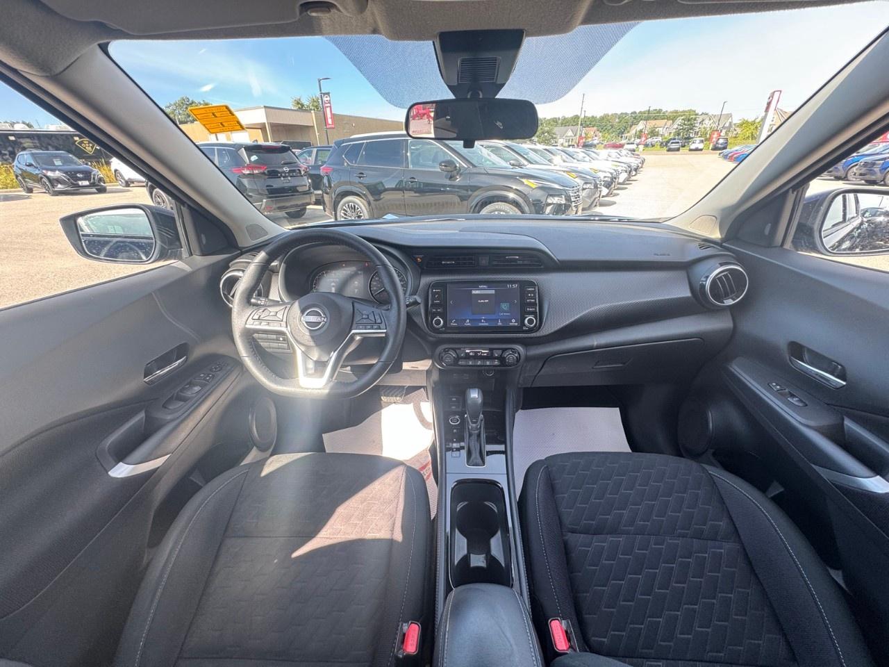 2024 Nissan Kicks SV FWD Photo