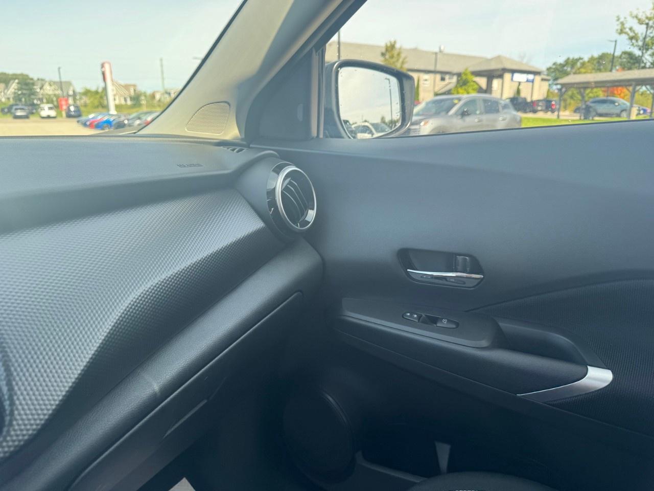 2024 Nissan Kicks SV FWD Photo