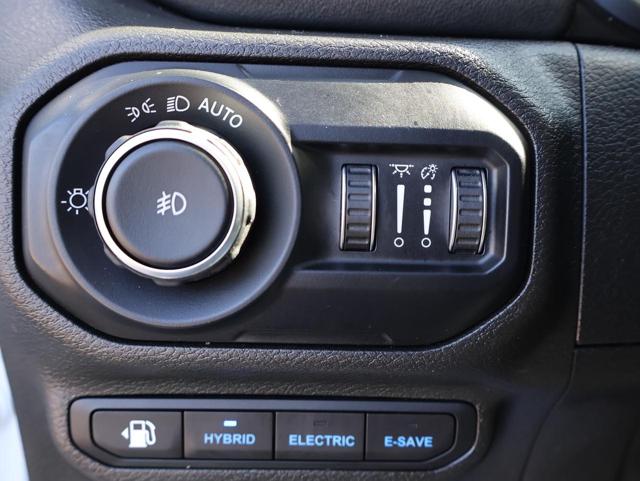 2022 Jeep Wrangler HYBRID UNLIMITED RUBICON 4XE *ACCIDENT FREE*1 OWNER*SERVICE RECORDS* CAMERA NAV BLUETOOTH LEATHER HEATED SEATS CRUISE ALLOYS Photo