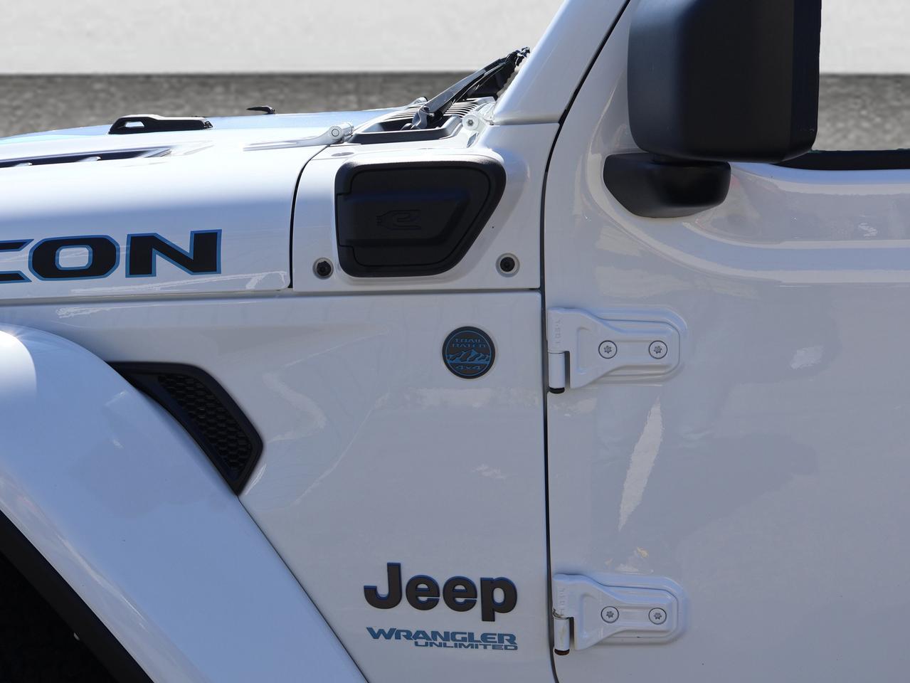 2022 Jeep Wrangler HYBRID UNLIMITED RUBICON 4XE *ACCIDENT FREE*1 OWNER*SERVICE RECORDS* CAMERA NAV BLUETOOTH LEATHER HEATED SEATS CRUISE ALLOYS Photo