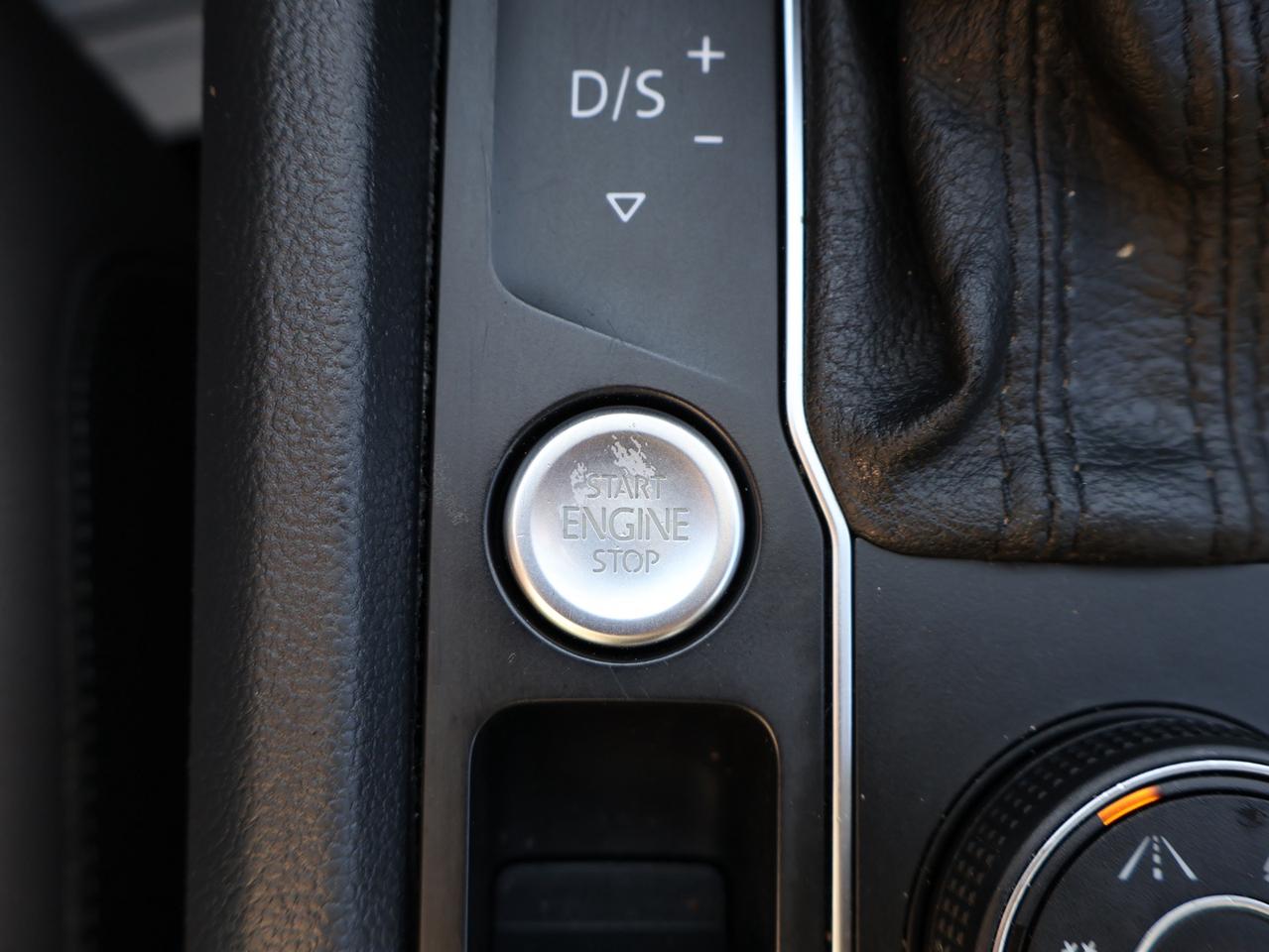 2021 Volkswagen Atlas V6 HIGHLINE 4MOTION *7 SEATES* CAMERA BLUETOOTH LEATHER HEATED SEATS PANO ROOF CRUISE ALLOYS Photo