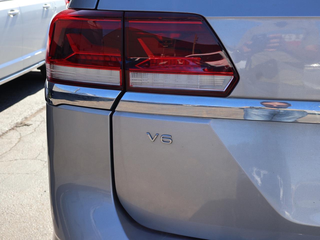 2021 Volkswagen Atlas V6 HIGHLINE 4MOTION *7 SEATES* CAMERA BLUETOOTH LEATHER HEATED SEATS PANO ROOF CRUISE ALLOYS Photo