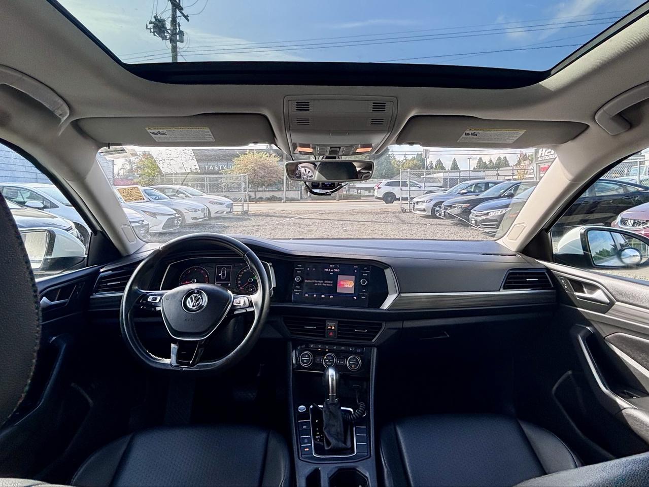 2019 Volkswagen Jetta FINANCING AVAILABLE Photo10