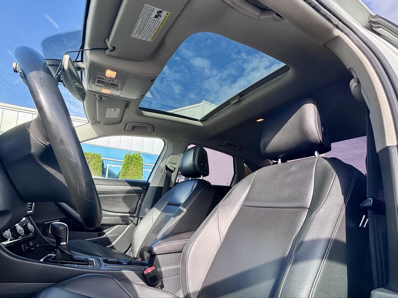 2019 Volkswagen Jetta FINANCING AVAILABLE Photo9