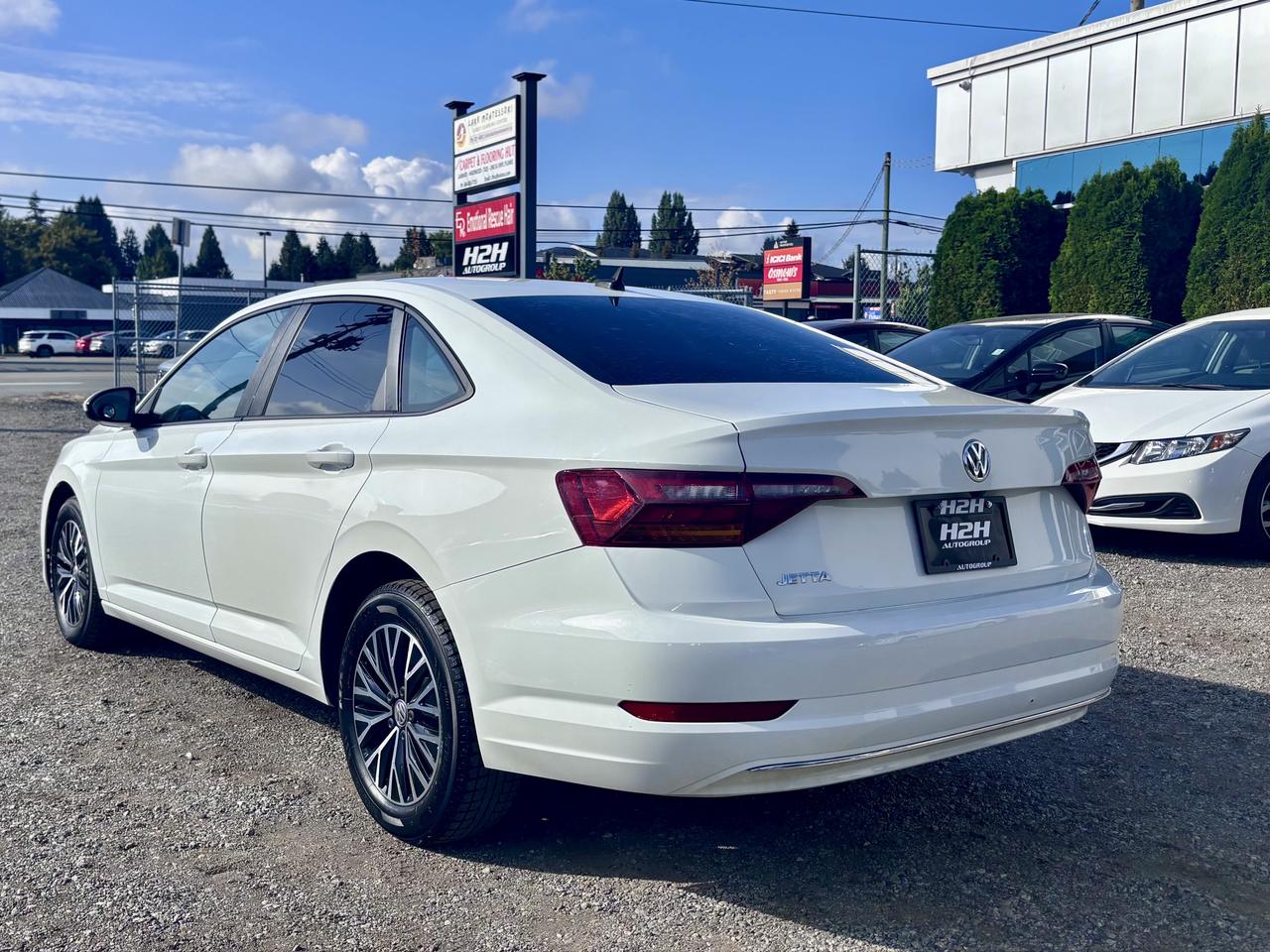 2019 Volkswagen Jetta FINANCING AVAILABLE Photo7