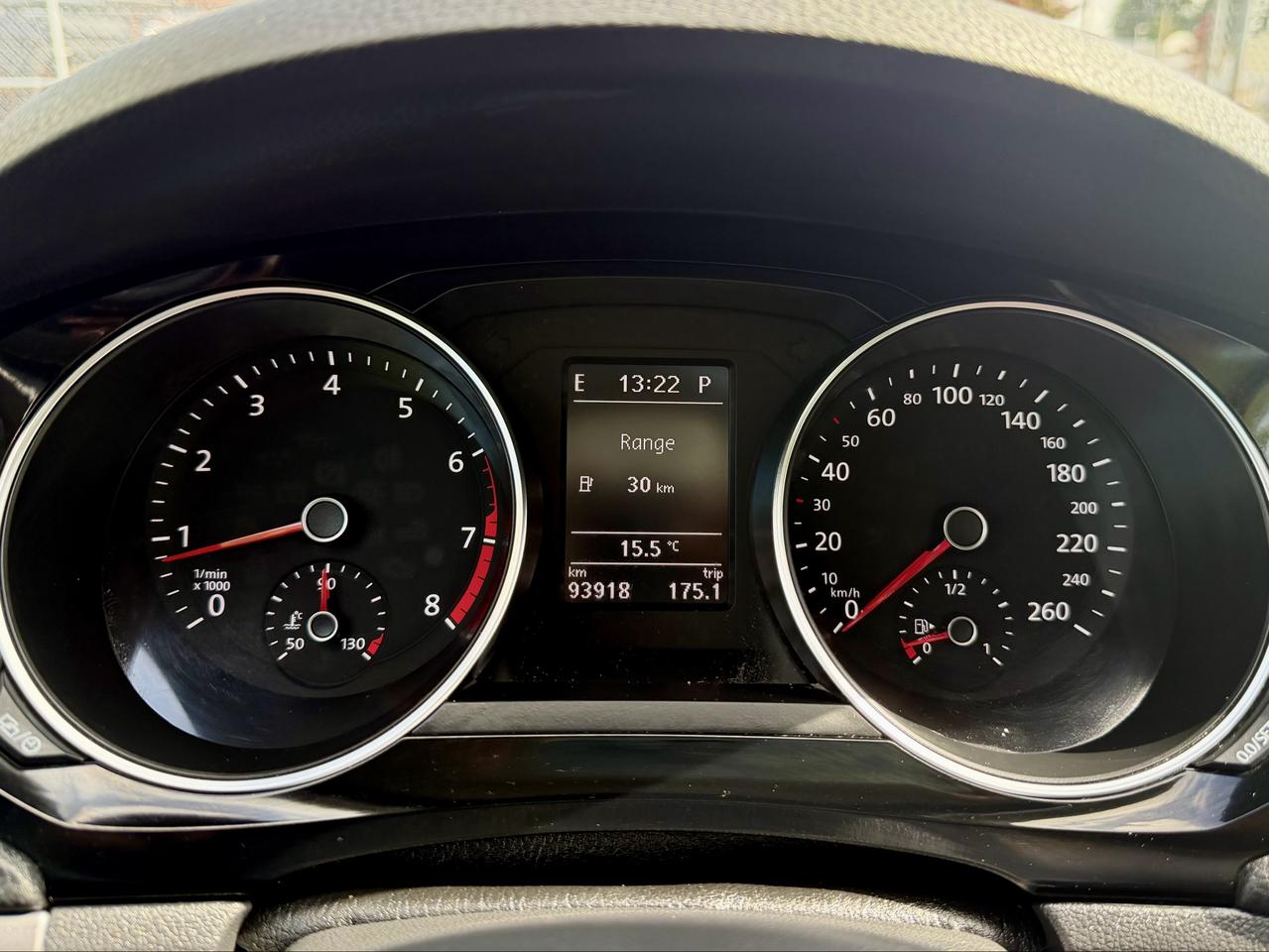 2015 Volkswagen Jetta FINANCING AVAILABLE Photo12
