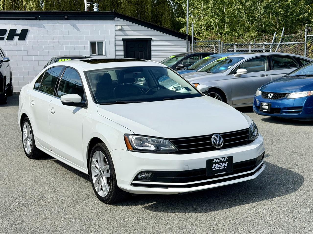 2015 Volkswagen Jetta FINANCING AVAILABLE Photo4