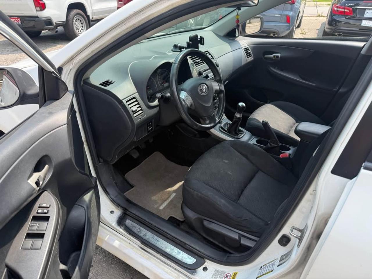 2009 Toyota Corolla S Photo