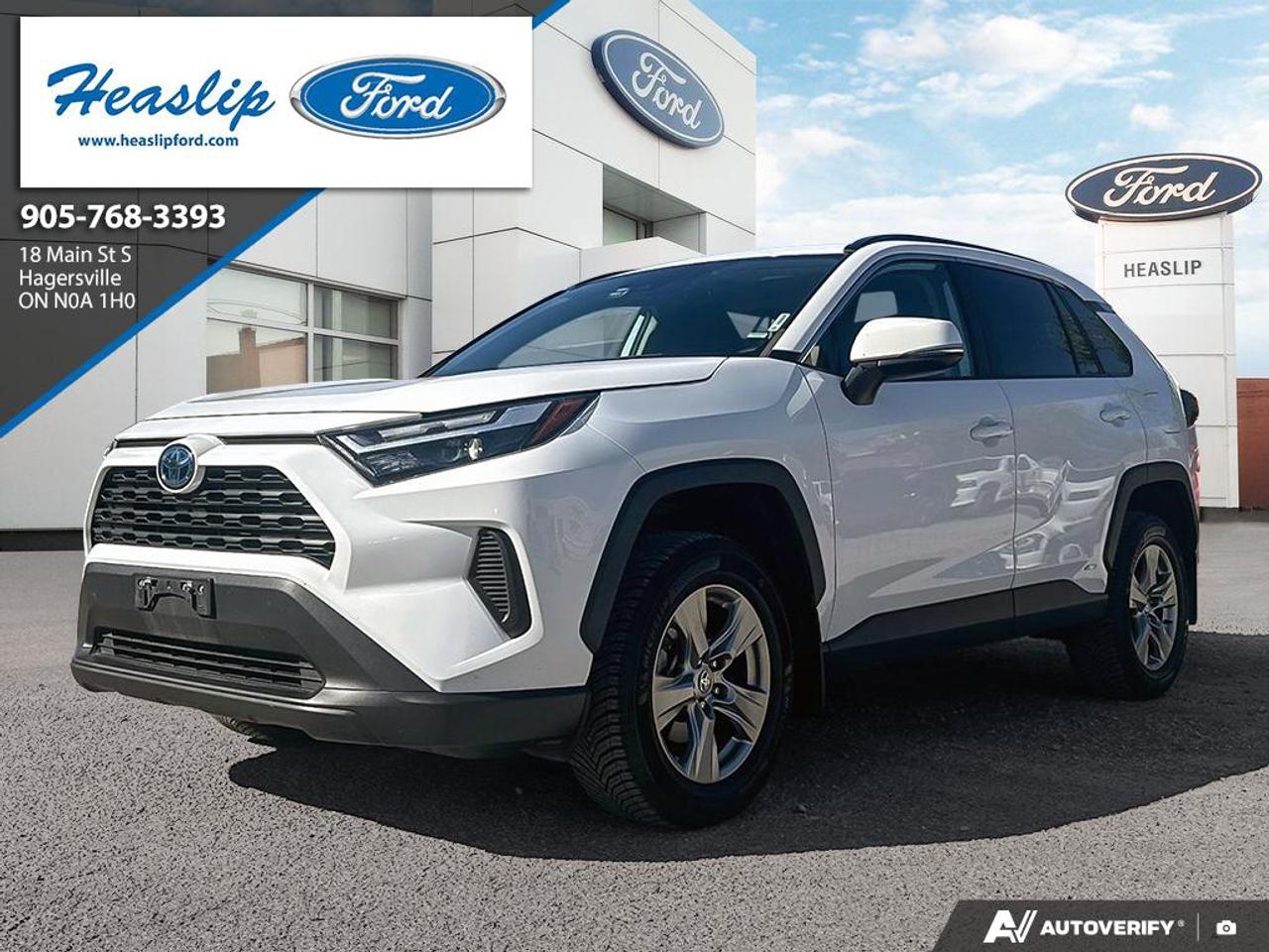 2023 Toyota RAV4 Hybrid XLE Photo0