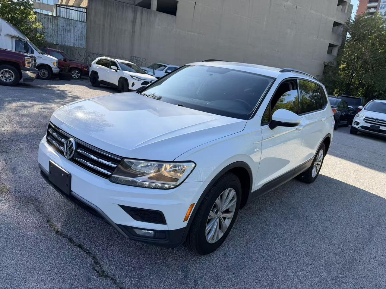 2018 Volkswagen Tiguan Trendline 4Motion - Photo #1