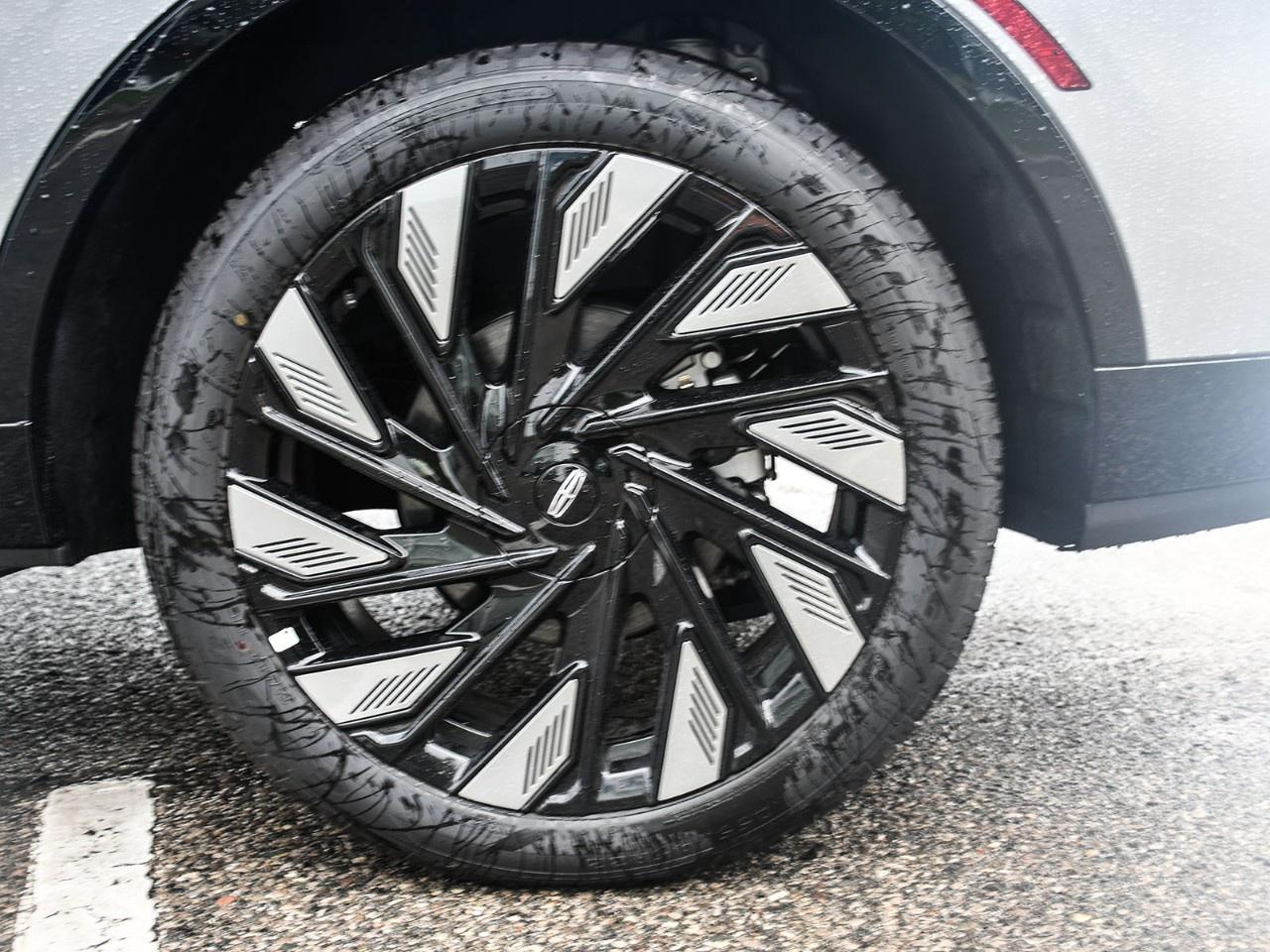 2026 Lincoln Nautilus Reserve AWD Photo